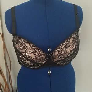 Jessica Simpson Bra plus on extra